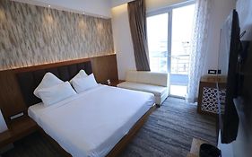 Hotel Kashi Pride